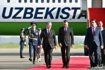 Президент Республики Узбекистан Шавкат Мирзиёев   прибыл в Душанбе для участия в работе Саммита Совещания по взаимодействию и мерам доверия в Азии
