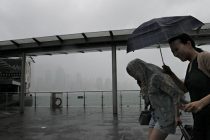 Свыше 1 млн человек эвакуированы из-за приближающегося тайфуна в КНР