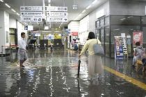 Власти Японии эвакуировали 700 тысяч человек из-за ливней