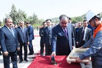 Глава государства Эмомали Рахмон дал старт ремонтно-восстановительным работам 21 километра внутригородских дорог города Куляб