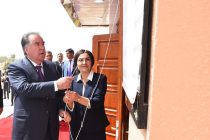 Президент страны Эмомали Рахмон открыл первую часть здания среднего общеобразовательного учреждения № 43 в городе Куляб