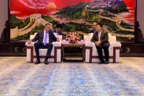 Встреча первого заместителя Премьер-министра Таджикистана с Председателем города Фанчэнган КНР
