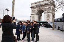 Китайские туристы потратили за рубежом 128 миллиардов долларов