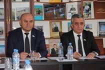 В Душанбе состоялись парламентские дебаты