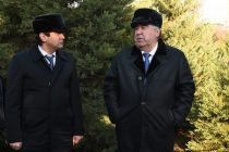 Лидер нации Эмомали Рахмон ознакомился с деятельностью ООО «Пайванд» и Государственного учреждения «Боги милли» («Национальный парк») в городе Душанбе