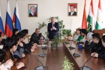 Студентам РТСУ рассказали об экономическом росте Таджикистана и России