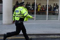 Трое мужчин погибли в результате нападения неизвестного с ножом в Лондоне