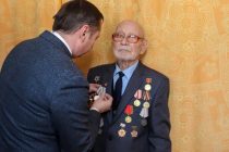 Ветераны войны из Таджикистана награждены юбилейными медалями «75 лет Победы в Великой Отечественной войне 1941-1945 гг.» от имени Президента России