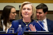 Хилари Клинтон: к участию в мирном процессе в Афганистане необходимо привлекать женщин