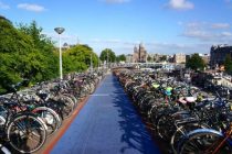Мир все больше использует в качестве транспорта велосипеды