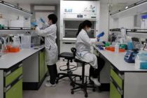 Китай намерен сделать вакцину от коронавируса доступной для всего мира