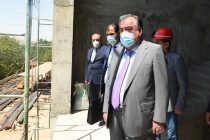 Лидер нации Эмомали Рахмон ознакомился с ходом строительных работ в дополнительном оздоровительном корпусе ООО «Бахористон»