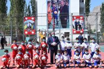 Президент страны Эмомали Рахмон сдал в эксплуатацию спортивную площадку в махалле Тирчид города Хорог