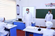 Глава государства Эмомали Рахмон в городе Бохтар открыл Медицинский колледж