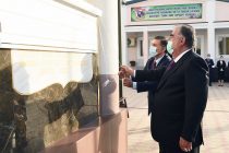 Глава государства Эмомали Рахмон открыл дополнительное здание и спортивную площадку при среднем общеобразовательном учреждении №41 города Куляб