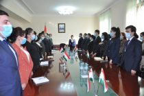 «Флаг — символ идентичности и сплочённости таджикского народа» — под таким названием в Душанбе состоялось торжественное собрание в честь Дня государственного флага