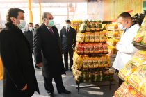 Глава государства Эмомали Рахмон в городе Душанбе сдал в эксплуатацию предприятие по производству мучных и кондитерских изделий