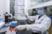 В Китае одобрили для выхода на рынок вакцину Sinopharm