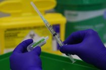 Вакцинация от коронавируса в США начнется менее чем через 24 часа — Трамп