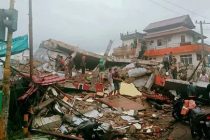 Число жертв землетрясения в Индонезии увеличилось до 42 человека