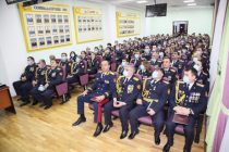 В антинаркотическом ведомстве Таджикистана торжественно отметили годовщину образования Вооружённых сил