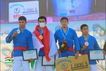 Таджикские борцы завоевали 4 медали на международном турнире по борьбе на приз Президента Узбекистана