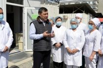 Facebook удалил пост президента Кыргызстана о лечении COVID-19 ядовитой настойкой