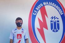 ЗНАЙ НАШИХ! Хамадони Камолов подписал контракт с испанским футбольным клубом  «Райо Махадаонда»