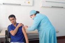 Начался второй этап иммунизации против COVID-19 среди медицинских работников