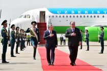 Президент Республики Таджикистан Эмомали Рахмон в Международном аэропорту Душанбе встретил Президента Республики Узбекистан Шавката Мирзиёева