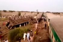 В Пакистане при столкновении поездов погибли 32 человека