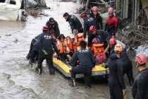 Число погибших в результате наводнений в Турции возросло до 77
