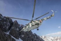 Российские туристы, члены экипажа, разбившегося вертолета на Памире доставлены в Душанбе