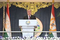 Выступление Лидера нации, Президента Республики Таджикистан Эмомали Рахмона на стадионе Раштского района