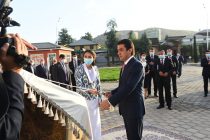 Председатель города Душанбе Рустами Эмомали в районе Исмоили Сомони столицы сдал в эксплуатацию детский сад и частный лицей «Адолат»