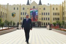 Президент страны Эмомали Рахмон дал официальный старт деятельности Оксфордской школы