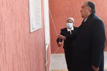 Президент страны Эмомали Рахмон в районе Хуросон сдал в эксплуатацию новое здание отдела образования