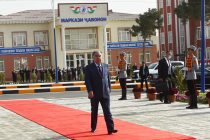 Лидер нации Эмомали Рахмон в районе Хуросон открыл памятник шаху Исмоили Сомони