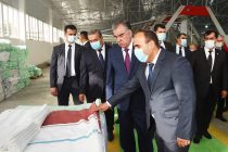 Лидер нации Эмомали Рахмон открыл предприятие по производству полипропиленовых пакетов в районе Мир Саид Алии Хамадони