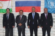 Россия передала Таджикистану для сельских школ муку и растительное масло