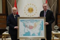 В Кремле прокомментировали фото Эрдогана с картой тюркского мира