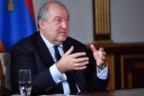 Армен Саркисян решил подать в отставку с поста президента Армении