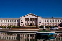 По случаю 30-летия 16-й сессии Верховного Совета возле дворца «Арбоб» возведут парк культуры и отдыха