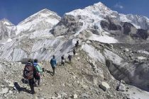Верховный суд Непала обязал правительство страны ограничить количество разрешений на восхождение на Эверест
