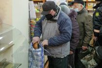 В Молдове на фоне роста цен выстраиваются длинные очереди за социальным хлебом