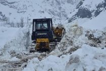 В Таджикистане сохраняется высокая опасность схода снежных лавин и камнепадов