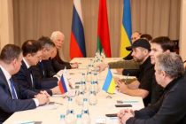 Делегации Украины и РФ уезжают для консультаций в свои столицы: подробности переговоров