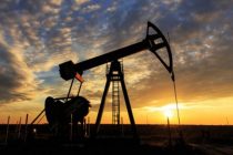 Цена нефти Brent превысила $103 за баррель