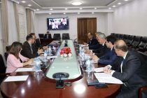 Министр образования и науки Рахим Саидзода встретился с Постоянным представителем Всемирного банка в Таджикистане Озаном Севимли