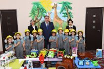 Лидер нации Эмомали Рахмон в Исфаре сдал в эксплуатацию частный детский сад «Шахноз»